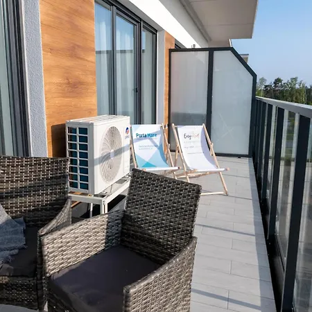 Overlooking The River, Sauna, Appartement Dziwnów