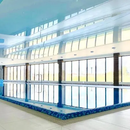 Overlooking The River, Sauna, דירה