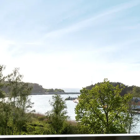 Overlooking The River, Sauna, Appartement Dziwnów