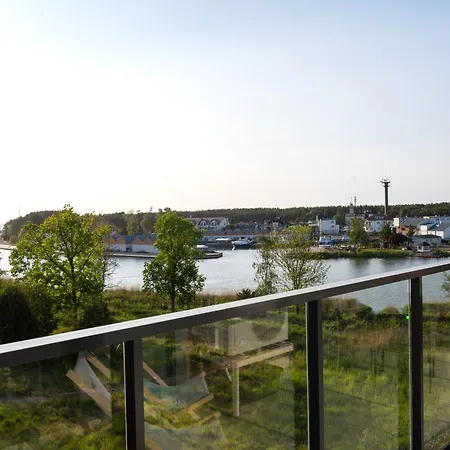 דירה Overlooking The River, Sauna, Dziwnów