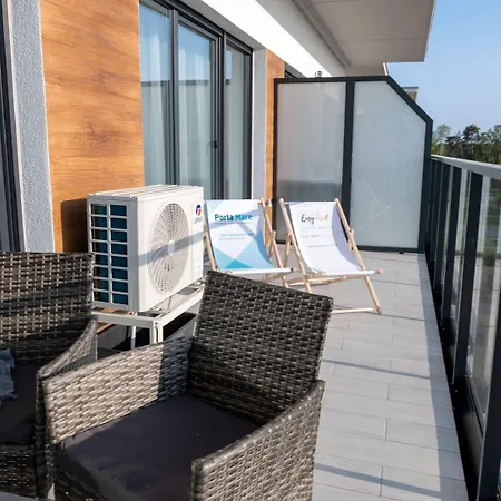 Overlooking The River, Sauna,